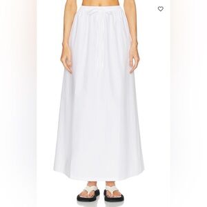 Aexae Chic White Maxi Skirt